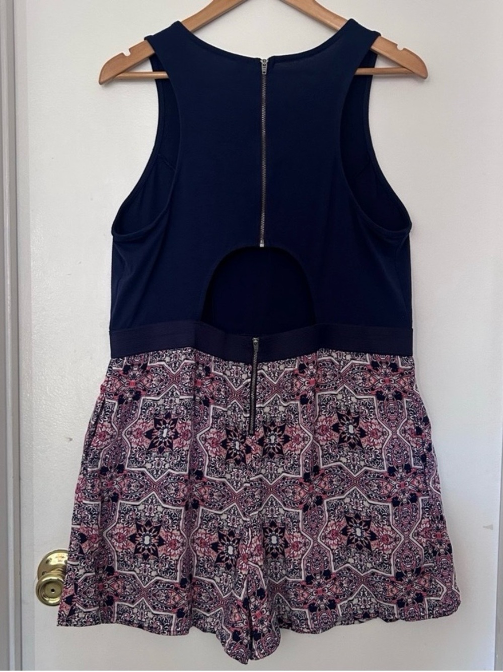 Xhilaration XL Navy Pink Boho Print Cutout Back Romper Summer Festival - Picture 3 of 11